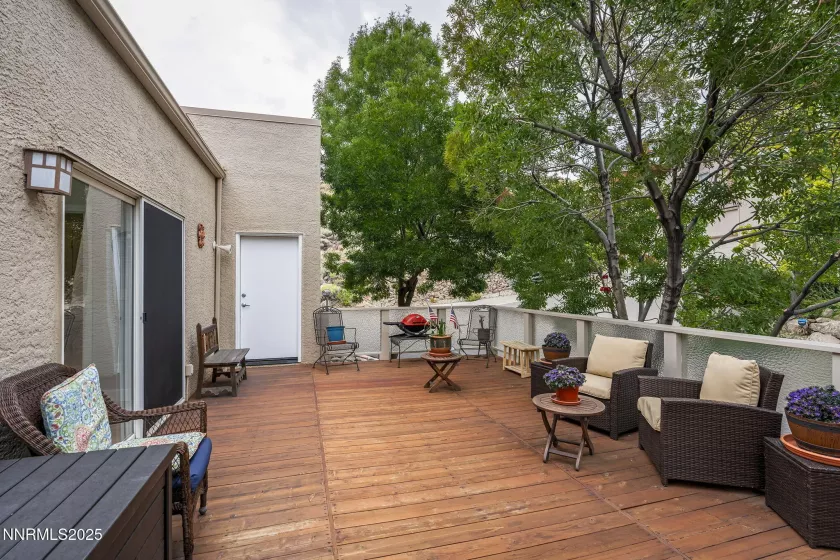 2556 Edgerock, Reno, Nevada 89519, 3 Bedrooms Bedrooms, ,3 BathroomsBathrooms,Residential,Residential,Edgerock,250055737