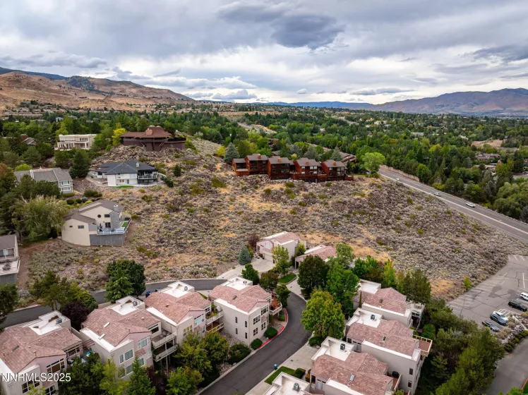 2556 Edgerock, Reno, Nevada 89519, 3 Bedrooms Bedrooms, ,3 BathroomsBathrooms,Residential,Residential,Edgerock,250055737