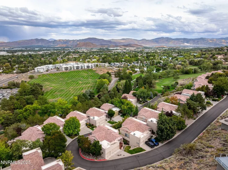 2556 Edgerock, Reno, Nevada 89519, 3 Bedrooms Bedrooms, ,3 BathroomsBathrooms,Residential,Residential,Edgerock,250055737