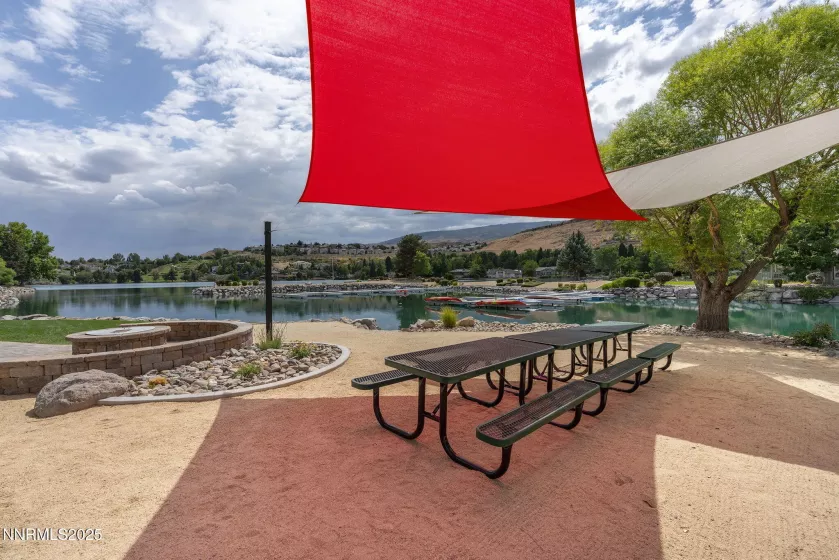 2556 Edgerock, Reno, Nevada 89519, 3 Bedrooms Bedrooms, ,3 BathroomsBathrooms,Residential,Residential,Edgerock,250055737