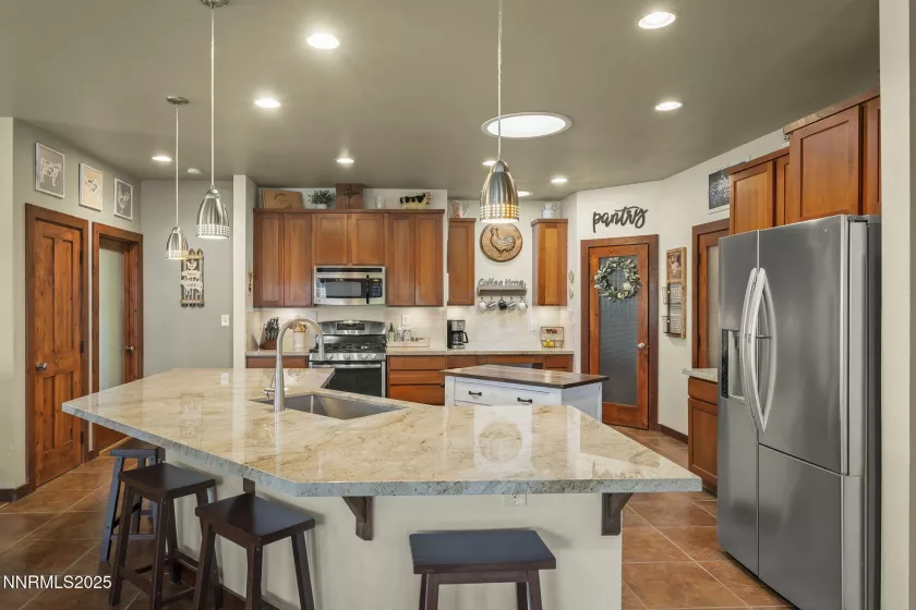 1255 Bedell, Reno, Nevada 89508, 3 Bedrooms Bedrooms, ,2 BathroomsBathrooms,Residential,Residential,Bedell,250055741