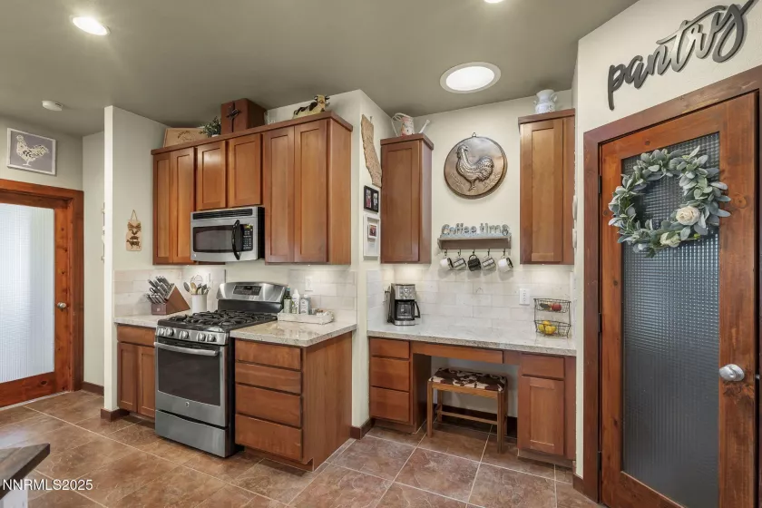 1255 Bedell, Reno, Nevada 89508, 3 Bedrooms Bedrooms, ,2 BathroomsBathrooms,Residential,Residential,Bedell,250055741