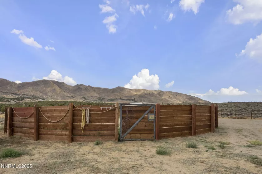 1255 Bedell, Reno, Nevada 89508, 3 Bedrooms Bedrooms, ,2 BathroomsBathrooms,Residential,Residential,Bedell,250055741