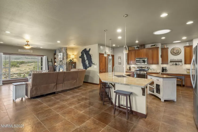 1255 Bedell, Reno, Nevada 89508, 3 Bedrooms Bedrooms, ,2 BathroomsBathrooms,Residential,Residential,Bedell,250055741