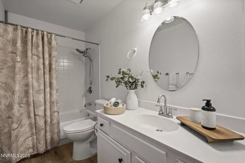 7690 Deep Bay, Reno, Nevada 89506, 4 Bedrooms Bedrooms, ,2 BathroomsBathrooms,Residential,Residential,Deep Bay,250055740