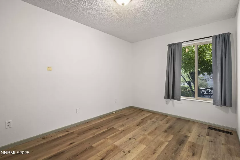 7690 Deep Bay, Reno, Nevada 89506, 4 Bedrooms Bedrooms, ,2 BathroomsBathrooms,Residential,Residential,Deep Bay,250055740