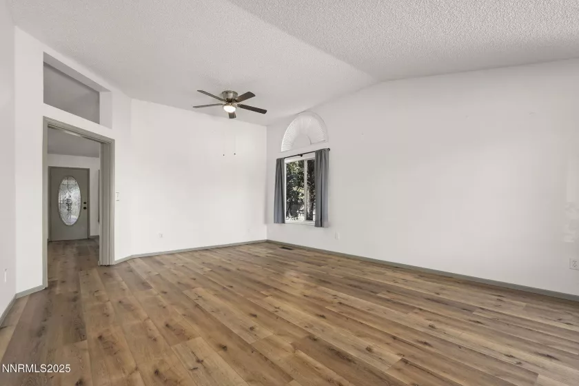 7690 Deep Bay, Reno, Nevada 89506, 4 Bedrooms Bedrooms, ,2 BathroomsBathrooms,Residential,Residential,Deep Bay,250055740