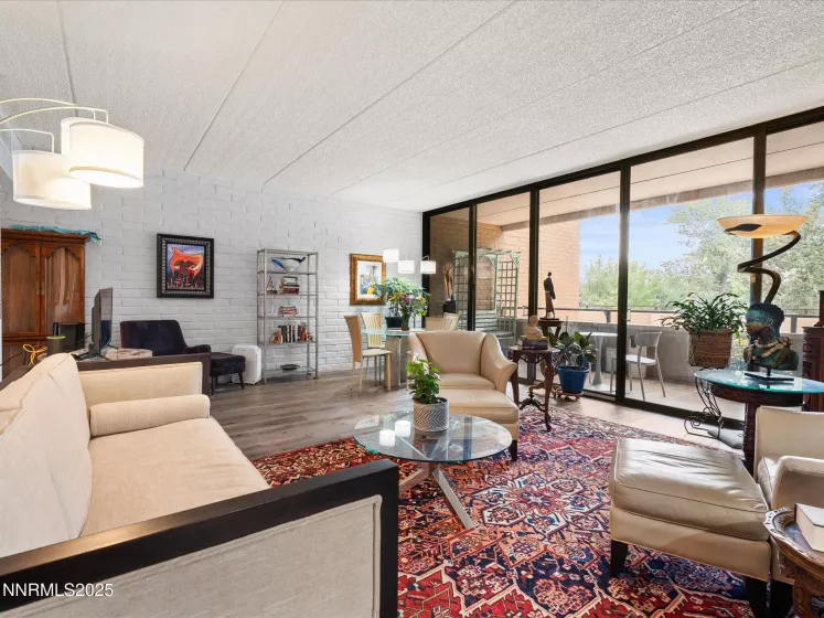 1200 Riverside, Reno, Nevada 89503, 2 Bedrooms Bedrooms, ,2 BathroomsBathrooms,Residential,Residential,Riverside,250055746