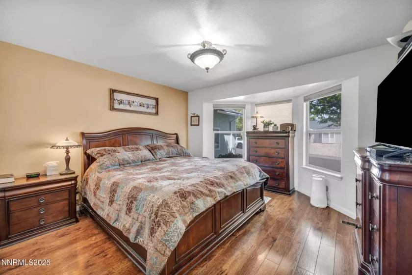 985 Hillside, Carson City, Nevada 89705, 3 Bedrooms Bedrooms, ,2 BathroomsBathrooms,Residential,Residential,Hillside,250055747