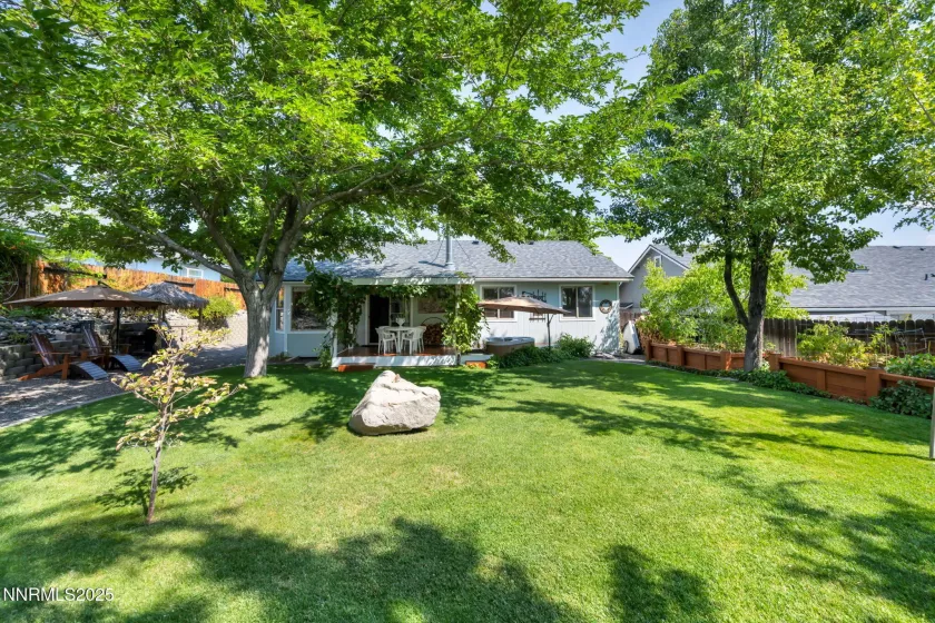 985 Hillside, Carson City, Nevada 89705, 3 Bedrooms Bedrooms, ,2 BathroomsBathrooms,Residential,Residential,Hillside,250055747