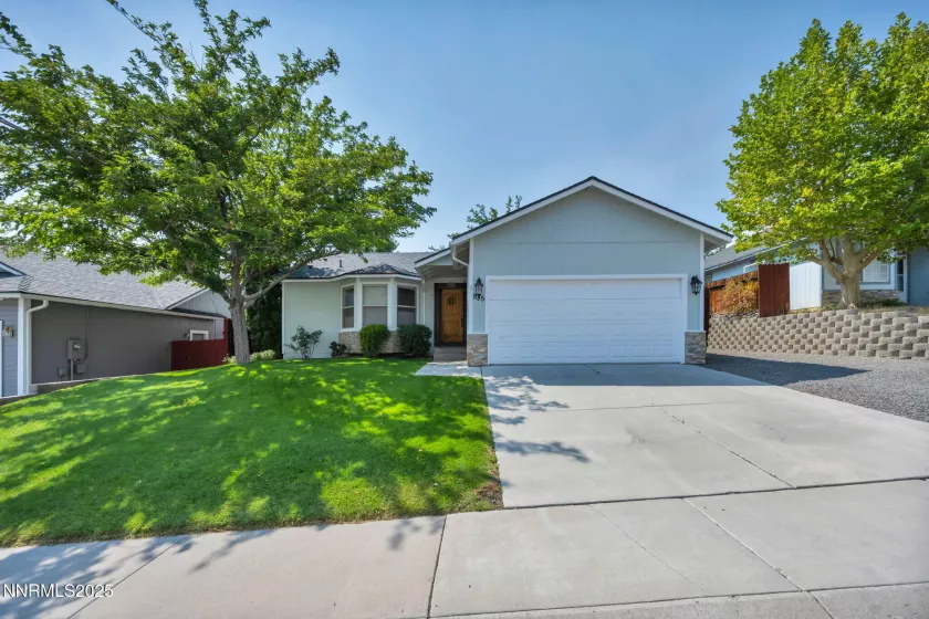 985 Hillside, Carson City, Nevada 89705, 3 Bedrooms Bedrooms, ,2 BathroomsBathrooms,Residential,Residential,Hillside,250055747