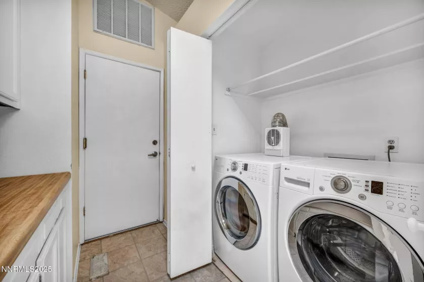 6087 White Water, Reno, Nevada 89523, 2 Bedrooms Bedrooms, ,2 BathroomsBathrooms,Residential,Residential,White Water,250055748