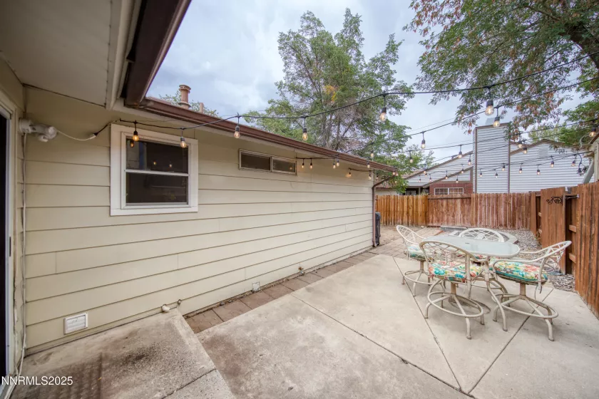 1295 Pullman, Sparks, Nevada 89434, 2 Bedrooms Bedrooms, ,2 BathroomsBathrooms,Residential,Residential,Pullman,250055751