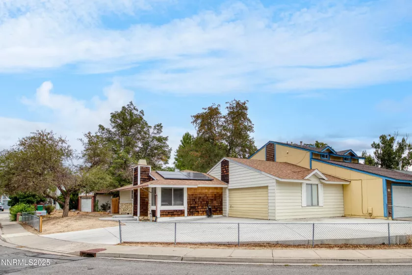 1295 Pullman, Sparks, Nevada 89434, 2 Bedrooms Bedrooms, ,2 BathroomsBathrooms,Residential,Residential,Pullman,250055751