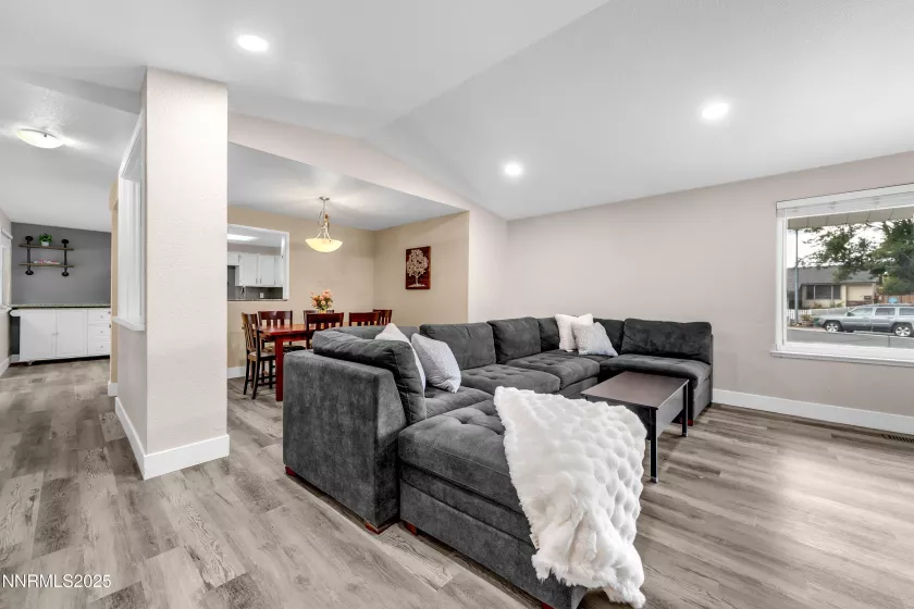 1295 Pullman, Sparks, Nevada 89434, 2 Bedrooms Bedrooms, ,2 BathroomsBathrooms,Residential,Residential,Pullman,250055751