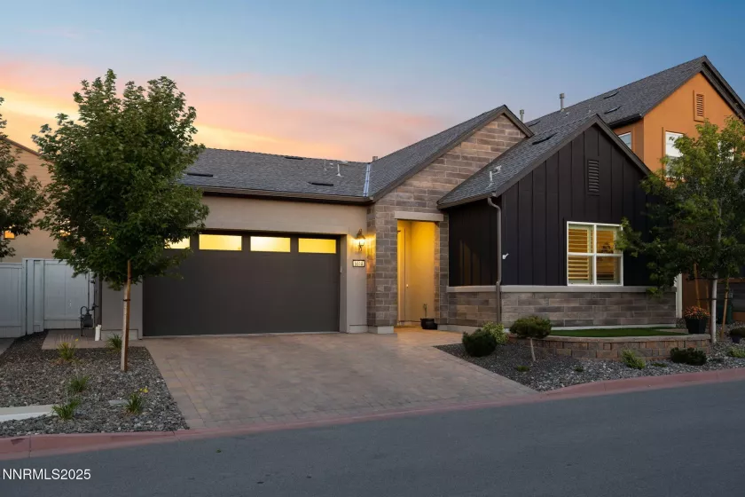 5518 Dapplegray, Reno, Nevada 89511, 2 Bedrooms Bedrooms, ,3 BathroomsBathrooms,Residential,Residential,Dapplegray,250055750