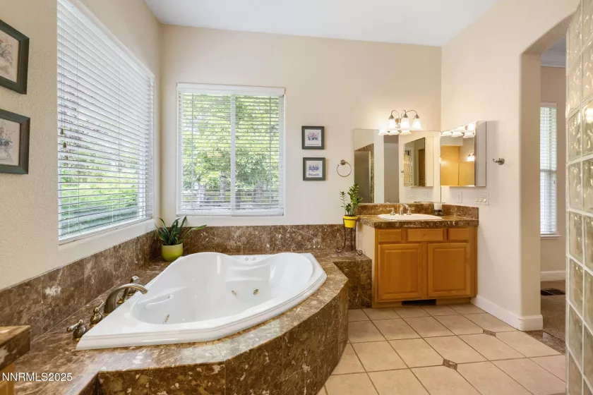 4865 Buckhaven, Reno, Nevada 89519, 4 Bedrooms Bedrooms, ,3 BathroomsBathrooms,Residential,Residential,Buckhaven,250055753