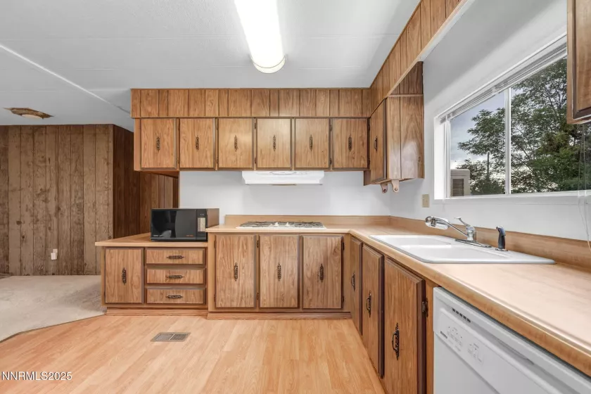 6235 Dutch Flat, Sun Valley, Nevada 89433, 3 Bedrooms Bedrooms, ,2 BathroomsBathrooms,Residential,Residential,Dutch Flat,250055752
