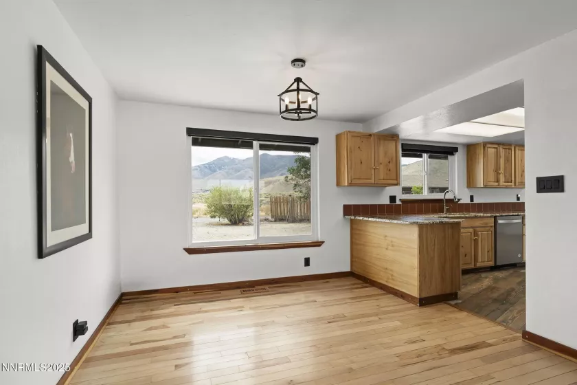 8350 Osage, Reno, Nevada 89508, 3 Bedrooms Bedrooms, ,2 BathroomsBathrooms,Residential,Residential,Osage,250055755