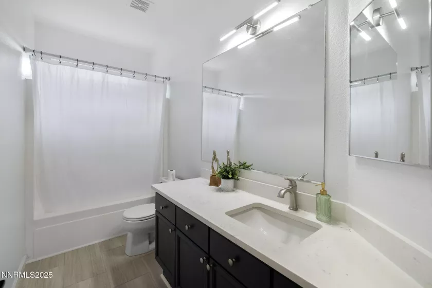 140 Sageglen, Verdi, Nevada 89439, 3 Bedrooms Bedrooms, ,2 BathroomsBathrooms,Residential,Residential,Sageglen,250055754
