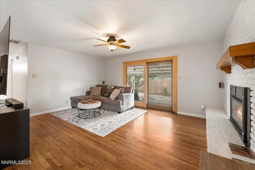 610 Akard, Reno, Nevada 89503, 3 Bedrooms Bedrooms, ,2 BathroomsBathrooms,Residential,Residential,Akard,250055756