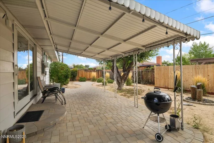 610 Akard, Reno, Nevada 89503, 3 Bedrooms Bedrooms, ,2 BathroomsBathrooms,Residential,Residential,Akard,250055756
