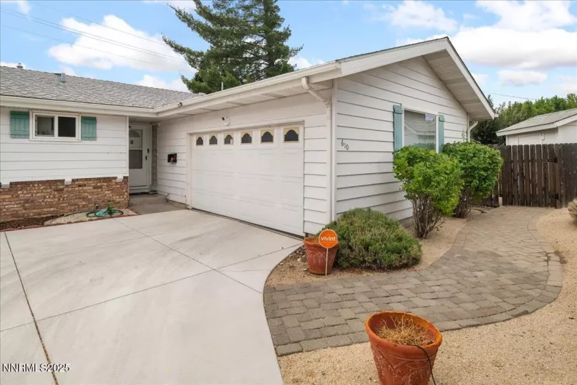 610 Akard, Reno, Nevada 89503, 3 Bedrooms Bedrooms, ,2 BathroomsBathrooms,Residential,Residential,Akard,250055756