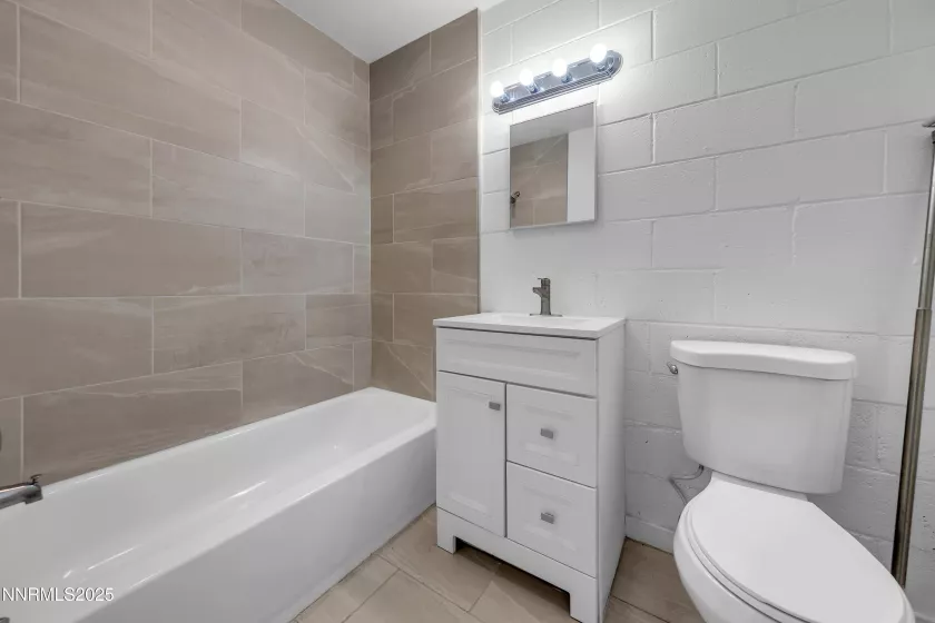 12100 Himalaya, Reno, Nevada 89506, 2 Bedrooms Bedrooms, ,1 BathroomBathrooms,Residential,Residential,Himalaya,250055757