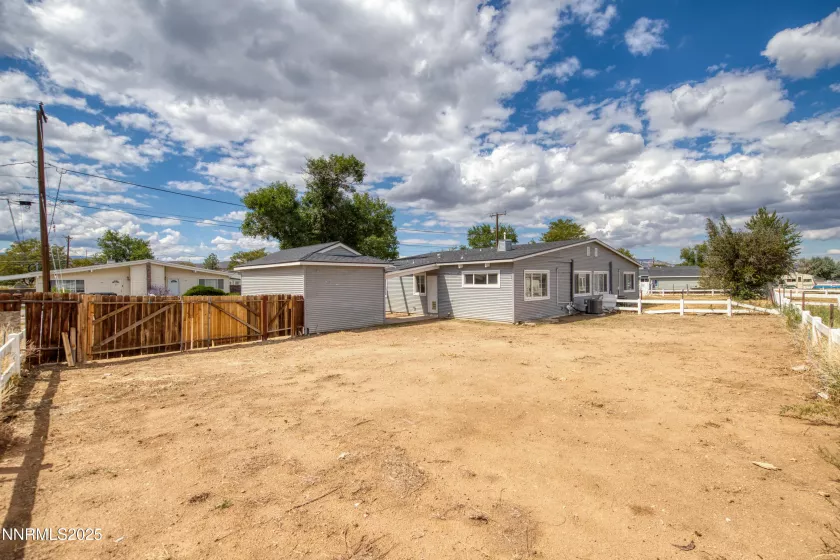 12100 Himalaya, Reno, Nevada 89506, 2 Bedrooms Bedrooms, ,1 BathroomBathrooms,Residential,Residential,Himalaya,250055757