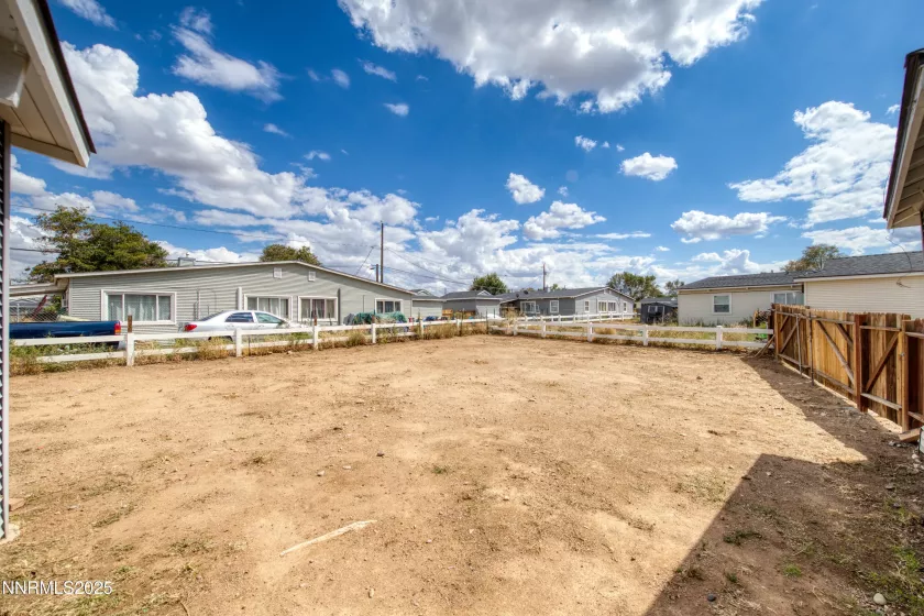 12100 Himalaya, Reno, Nevada 89506, 2 Bedrooms Bedrooms, ,1 BathroomBathrooms,Residential,Residential,Himalaya,250055757