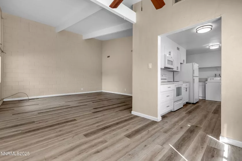 12100 Himalaya, Reno, Nevada 89506, 2 Bedrooms Bedrooms, ,1 BathroomBathrooms,Residential,Residential,Himalaya,250055757