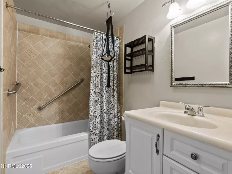 560 Kess, Reno, Nevada 89506, 4 Bedrooms Bedrooms, ,2 BathroomsBathrooms,Residential,Residential,Kess,250055762