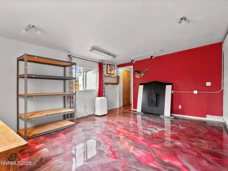 560 Kess, Reno, Nevada 89506, 4 Bedrooms Bedrooms, ,2 BathroomsBathrooms,Residential,Residential,Kess,250055762