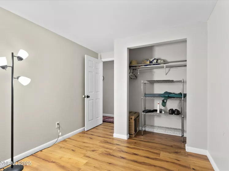 560 Kess, Reno, Nevada 89506, 4 Bedrooms Bedrooms, ,2 BathroomsBathrooms,Residential,Residential,Kess,250055762
