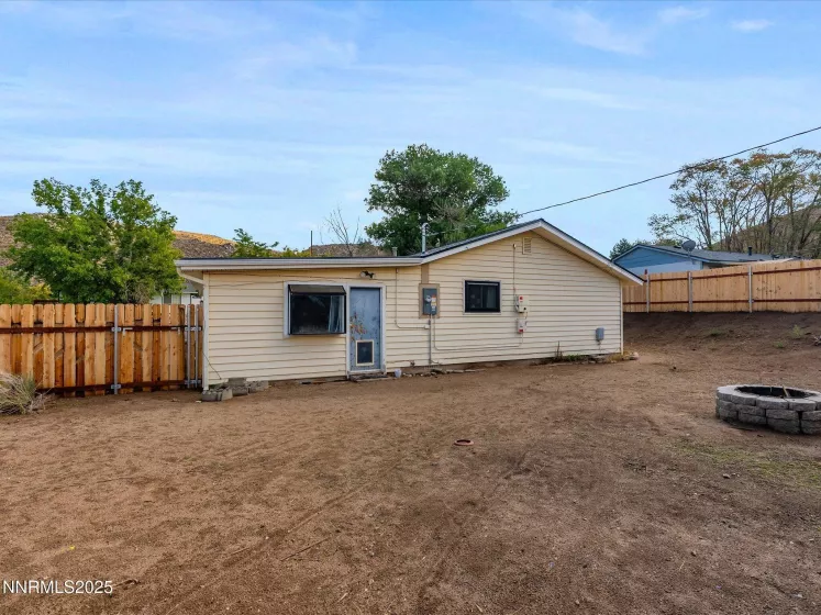 560 Kess, Reno, Nevada 89506, 4 Bedrooms Bedrooms, ,2 BathroomsBathrooms,Residential,Residential,Kess,250055762
