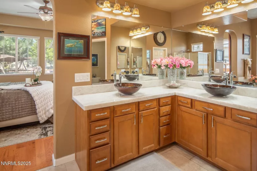 6581 Voyage, Sparks, Nevada 89436, 4 Bedrooms Bedrooms, ,2 BathroomsBathrooms,Residential,Residential,Voyage,250055761