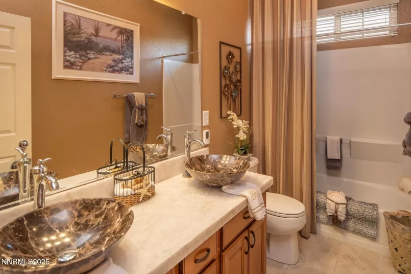 6581 Voyage, Sparks, Nevada 89436, 4 Bedrooms Bedrooms, ,2 BathroomsBathrooms,Residential,Residential,Voyage,250055761