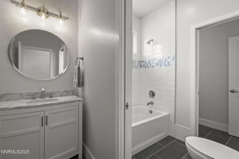 122 Denio, Dayton, Nevada 89403, 5 Bedrooms Bedrooms, ,4 BathroomsBathrooms,Residential,Residential,Denio,250055764