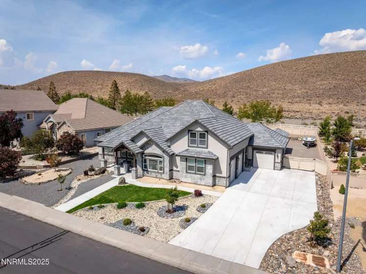 122 Denio, Dayton, Nevada 89403, 5 Bedrooms Bedrooms, ,4 BathroomsBathrooms,Residential,Residential,Denio,250055764