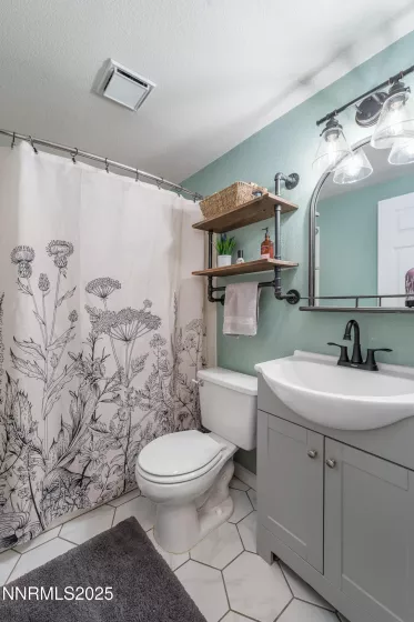 160 Ember, Sparks, Nevada 89436, 3 Bedrooms Bedrooms, ,2 BathroomsBathrooms,Residential,Residential,Ember,250055766