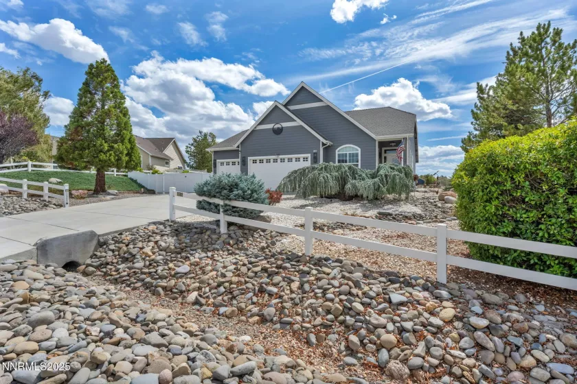 1688 Chiquita, Minden, Nevada 89423, 4 Bedrooms Bedrooms, ,4 BathroomsBathrooms,Residential,Residential,Chiquita,250055767
