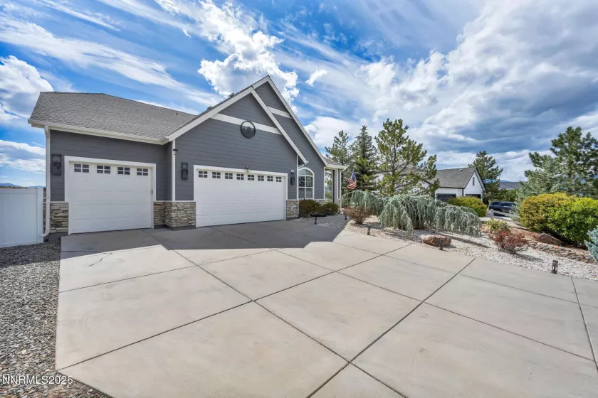 1688 Chiquita, Minden, Nevada 89423, 4 Bedrooms Bedrooms, ,4 BathroomsBathrooms,Residential,Residential,Chiquita,250055767