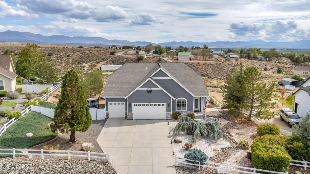 1688 Chiquita, Minden, Nevada 89423, 4 Bedrooms Bedrooms, ,4 BathroomsBathrooms,Residential,Residential,Chiquita,250055767