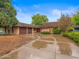 3175 Idlewild, Reno, Nevada 89509, 4 Bedrooms Bedrooms, ,3 BathroomsBathrooms,Residential,Residential,Idlewild,250055771