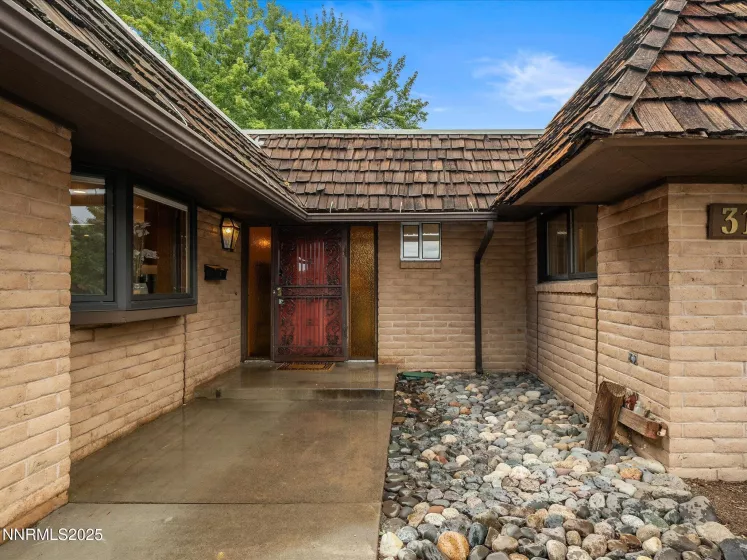 3175 Idlewild, Reno, Nevada 89509, 4 Bedrooms Bedrooms, ,3 BathroomsBathrooms,Residential,Residential,Idlewild,250055771
