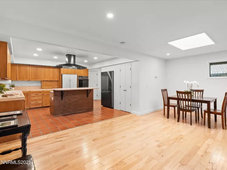 3175 Idlewild, Reno, Nevada 89509, 4 Bedrooms Bedrooms, ,3 BathroomsBathrooms,Residential,Residential,Idlewild,250055771