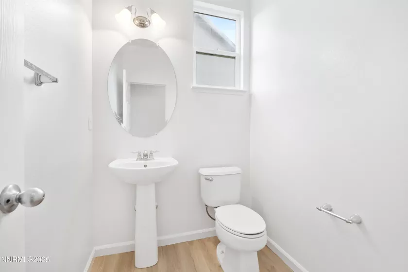 1255 Silver Crest, Reno, Nevada 89523, 4 Bedrooms Bedrooms, ,3 BathroomsBathrooms,Residential,Residential,Silver Crest,250055776