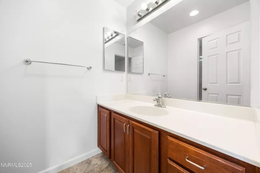 1255 Silver Crest, Reno, Nevada 89523, 4 Bedrooms Bedrooms, ,3 BathroomsBathrooms,Residential,Residential,Silver Crest,250055776