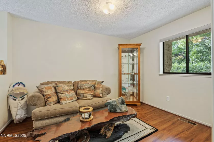 8820 Dixon, Reno, Nevada 89511, 3 Bedrooms Bedrooms, ,2 BathroomsBathrooms,Residential,Residential,Dixon,250055778