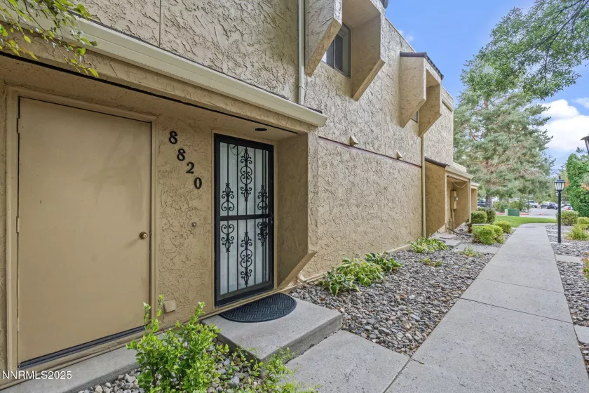 8820 Dixon, Reno, Nevada 89511, 3 Bedrooms Bedrooms, ,2 BathroomsBathrooms,Residential,Residential,Dixon,250055778